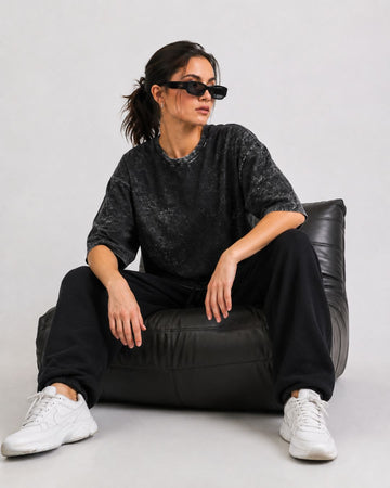 BLACK ACID WASH WOMEN'S OVERSIZED T-SHIRT