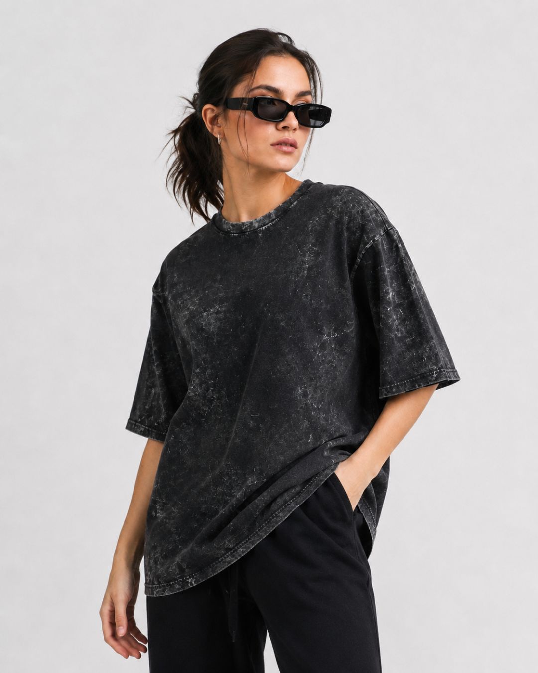 BLACK ACID WASH WOMEN'S OVERSIZED T-SHIRT