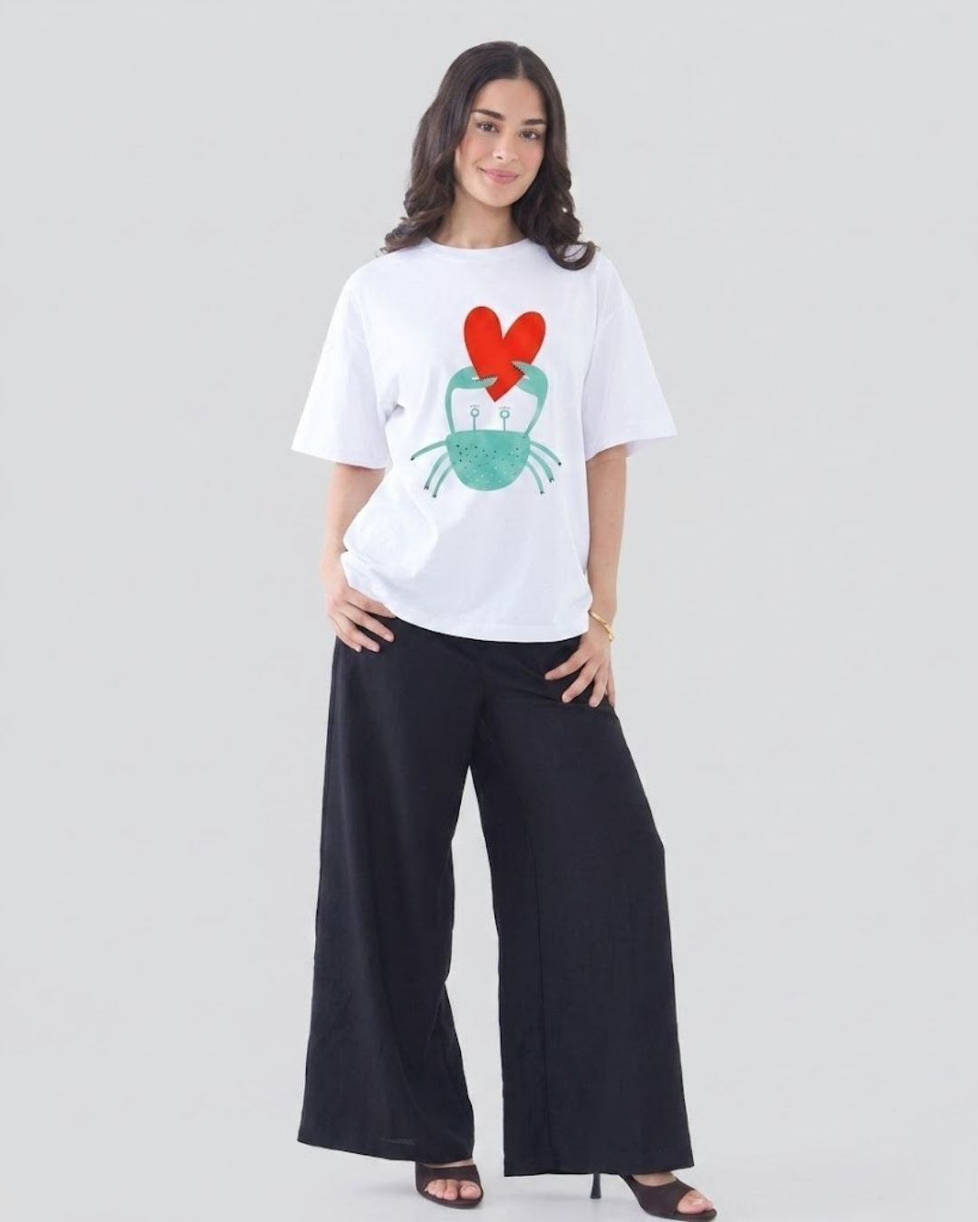 CRAB YOUR HEART WOMEN OVERSIZED GRAPHIC T-SHIRT