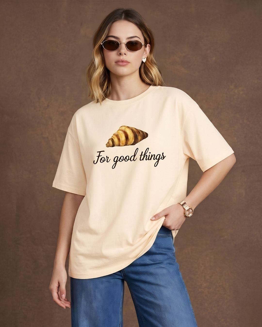 CROISSANT WOMEN OVERSIZED GRAPHIC T-SHIRT