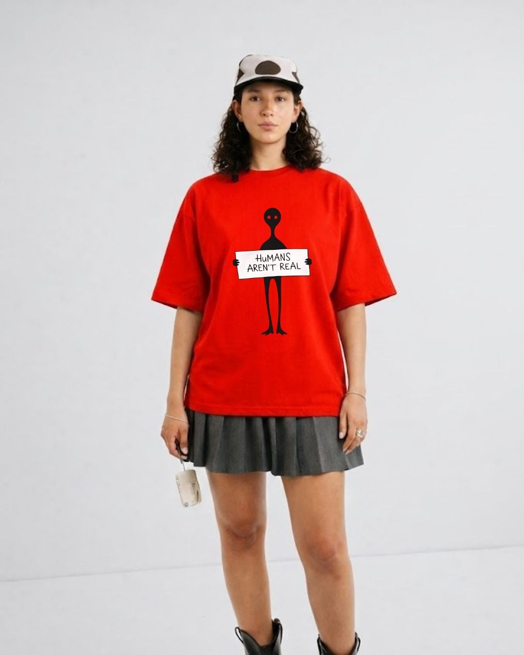 HUMANS AREN'T REAL WOMEN OVERSIZED GRAPHIC T-SHIRT