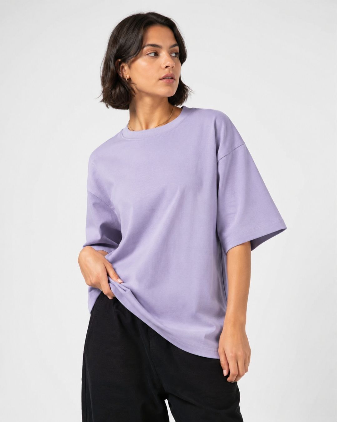 LAVENDER WOMEN'S OVERSIZED CLASSIC T-SHIRT