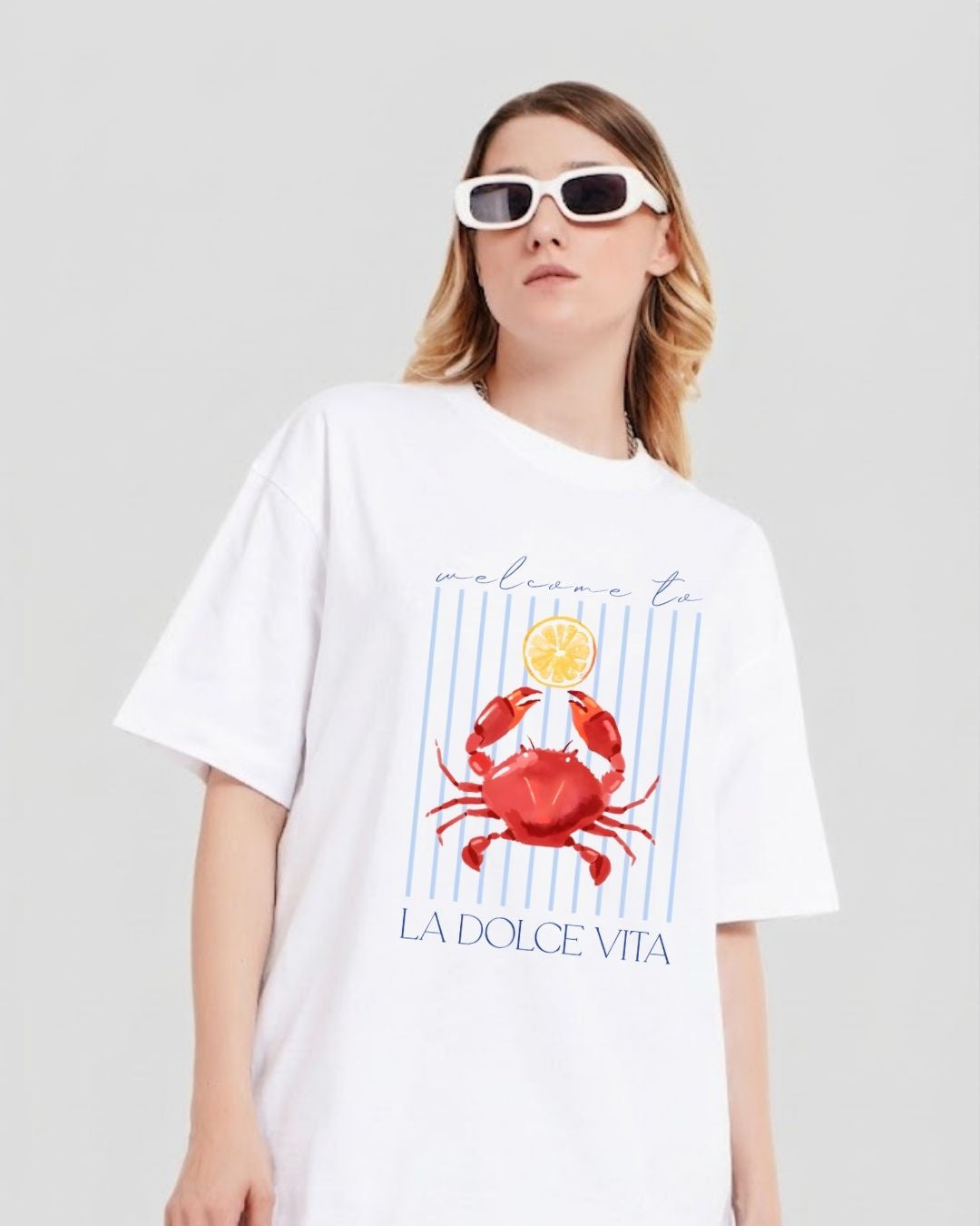 LA DOLCE VITA WOMEN OVERSIZED GRAPHIC T-SHIRT
