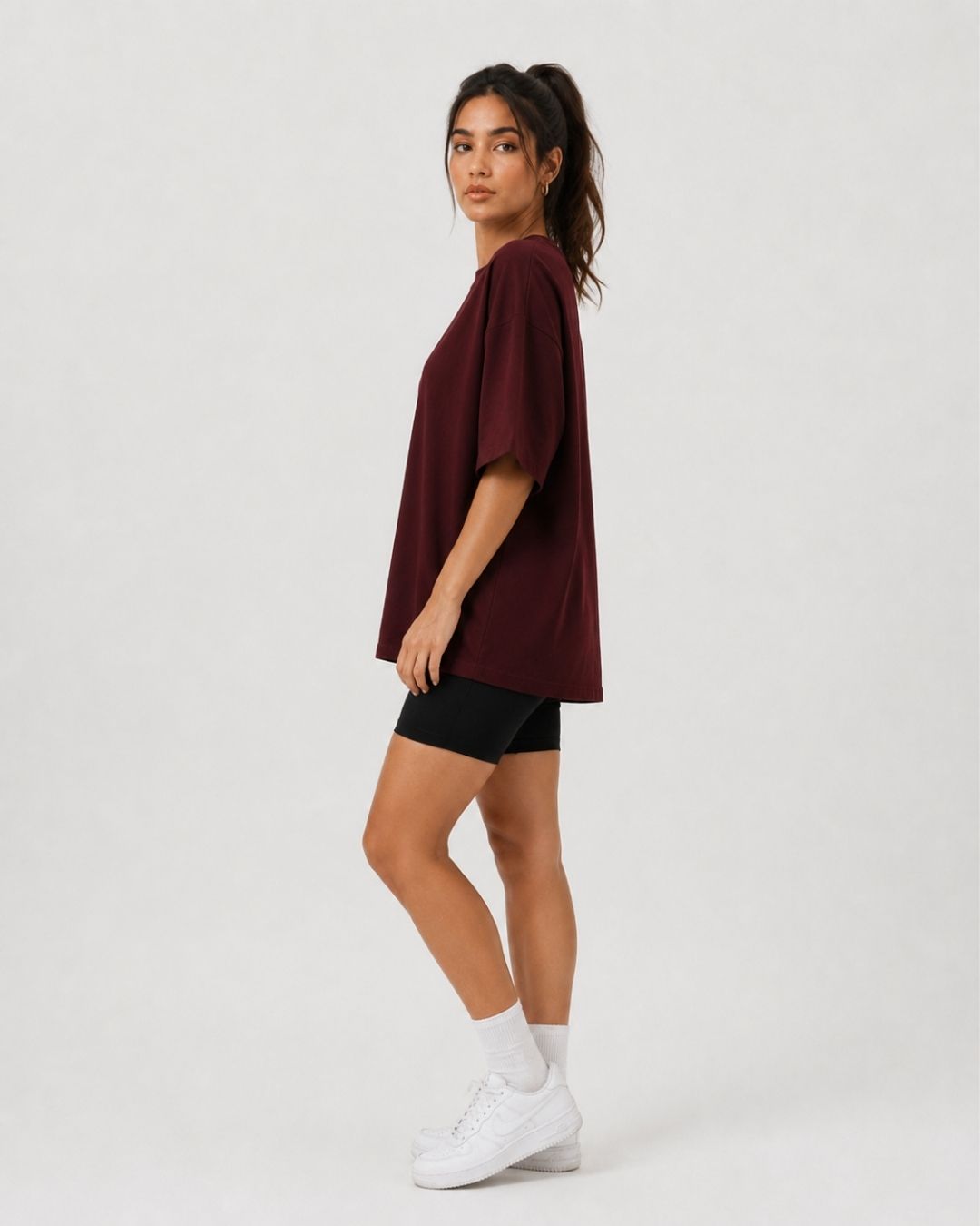 MAROON WOMEN'S OVERSIZED CLASSIC T-SHIRT