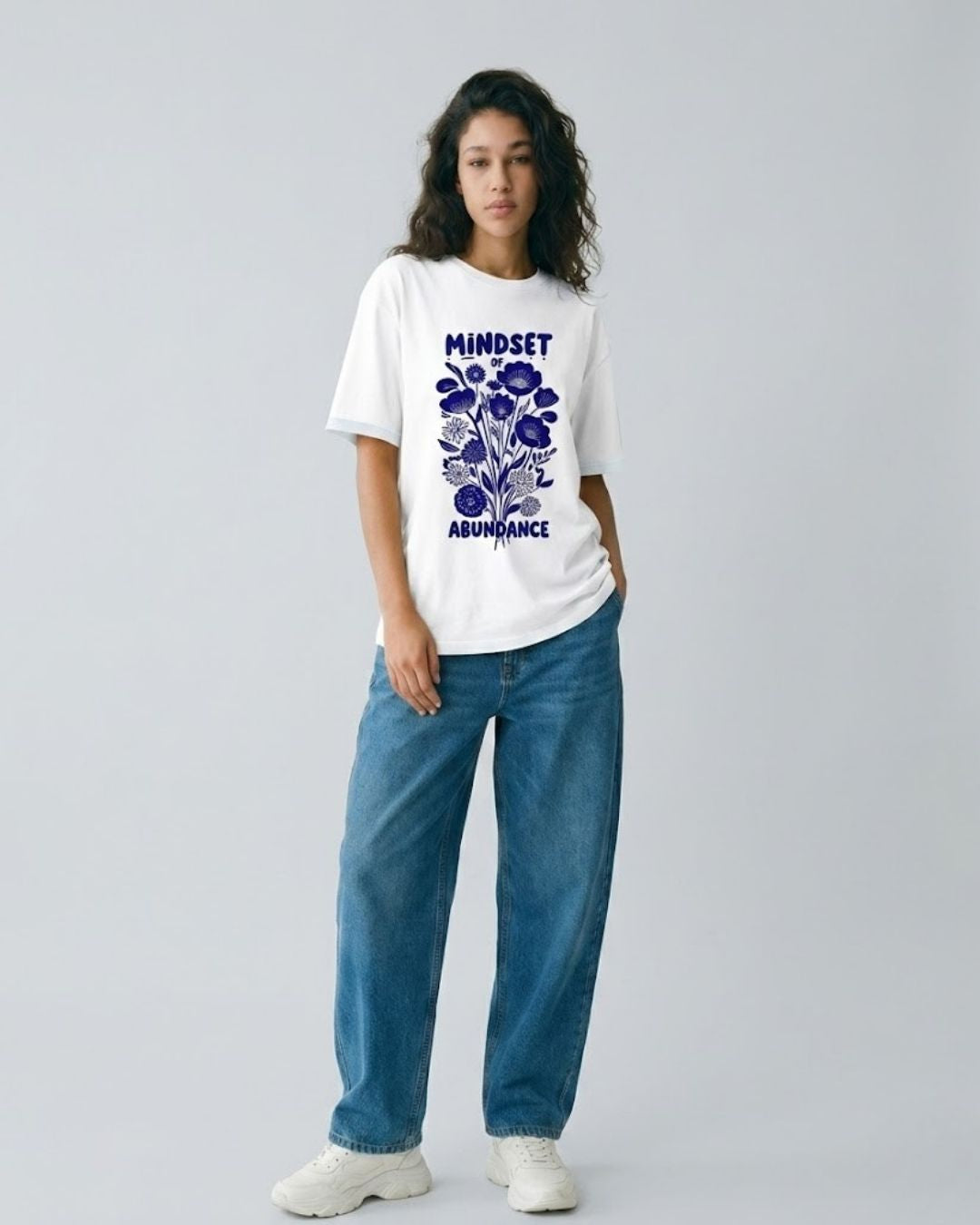 MINDSET OF ABUNDANCE WOMEN OVERSIZED GRAPHIC T-SHIRT