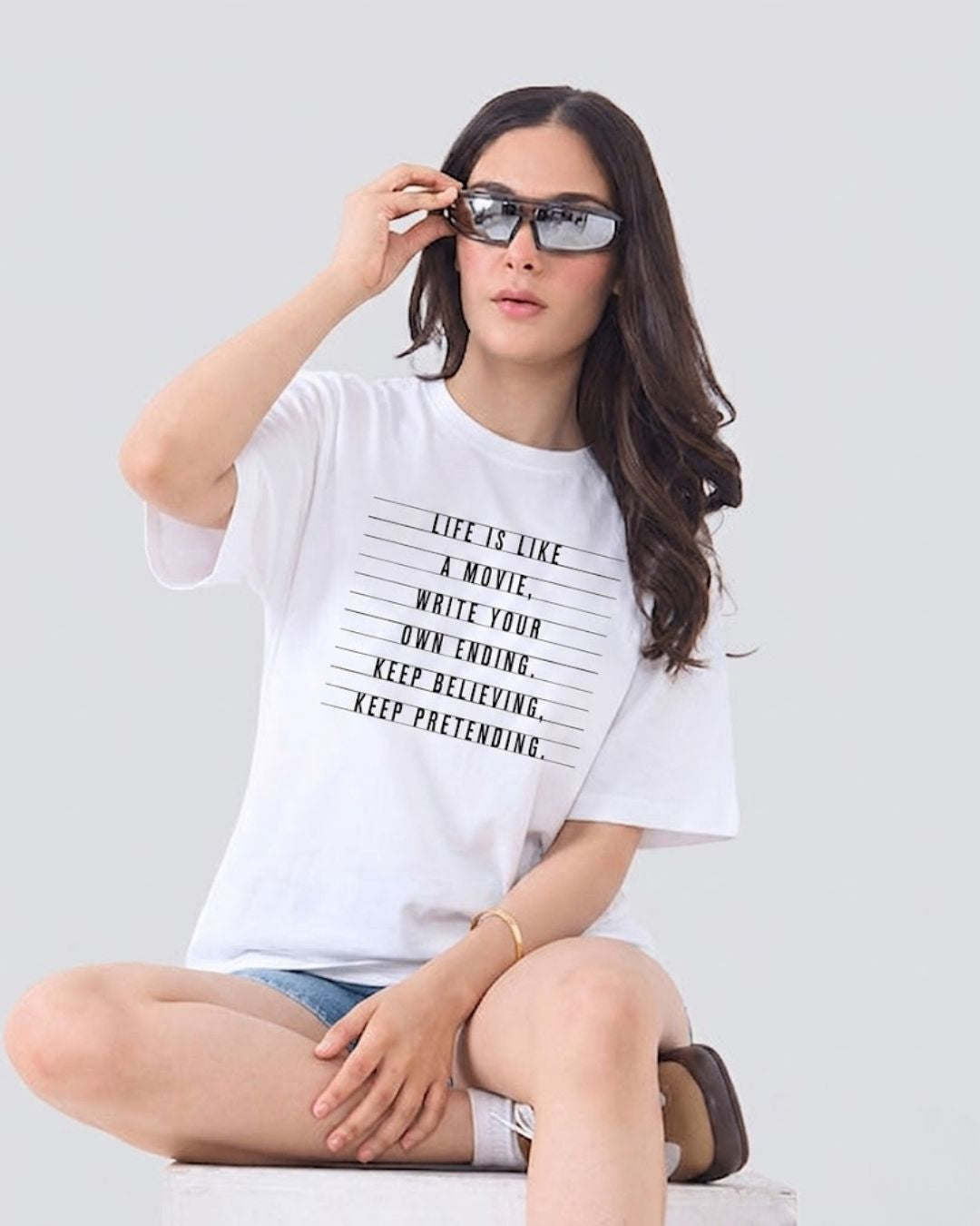 MOVIE LIFE WOMEN OVERSIZED GRAPHIC T-SHIRT