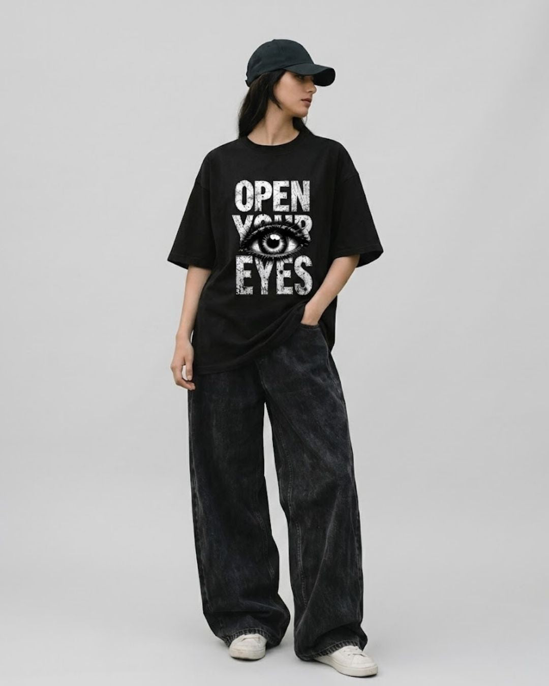 OPEN YOUR EYES WOMEN OVERSIZED GRAPHIC T-SHIRT