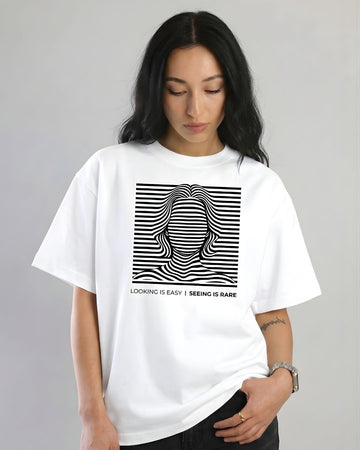 THE RARE SIGHT WOMEN OVERSIZED GRAPHIC T-SHIRT