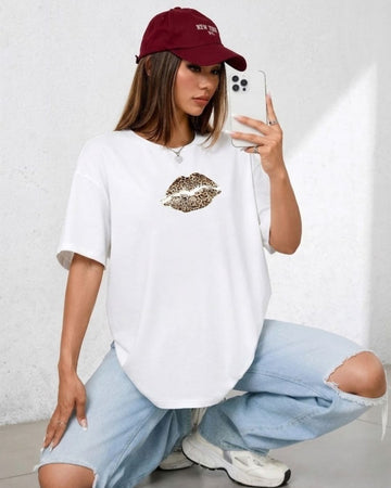 WILD KISS WOMEN OVERSIZED GRAPHIC T-SHIRT